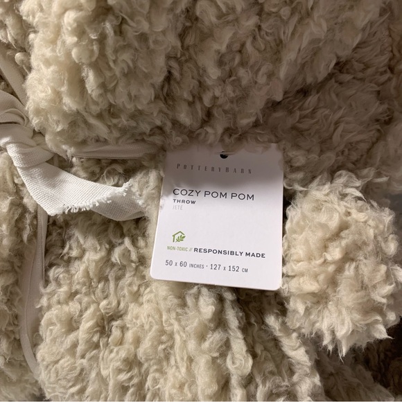 Pottery Barn Bedding New Pottery Barn Cozy Pom Pom Sherpasofa Bed